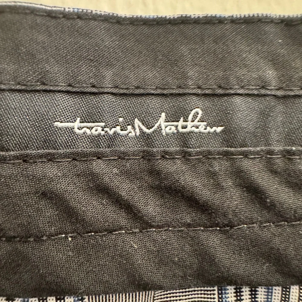 TravisMathew Mens Size 36 Plaid Golf Shorts Grey Blue Black Stretch Performance